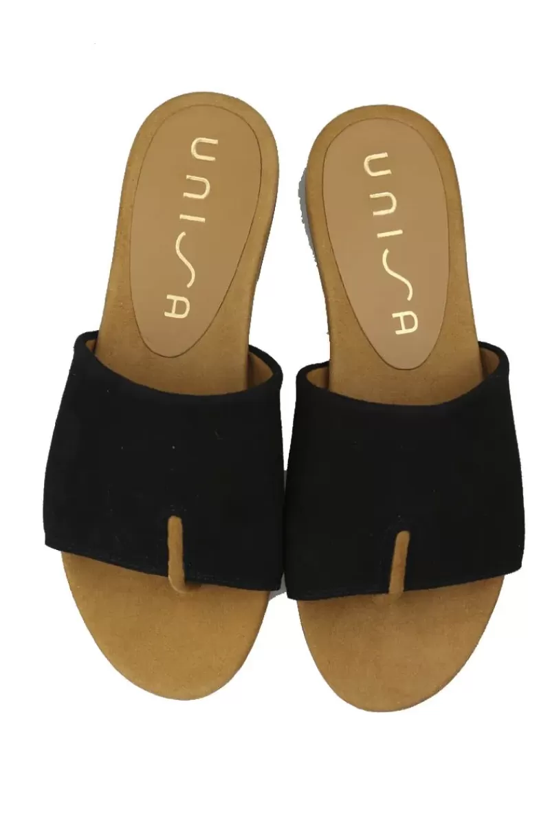 UNISA Acho Sandal By In Black