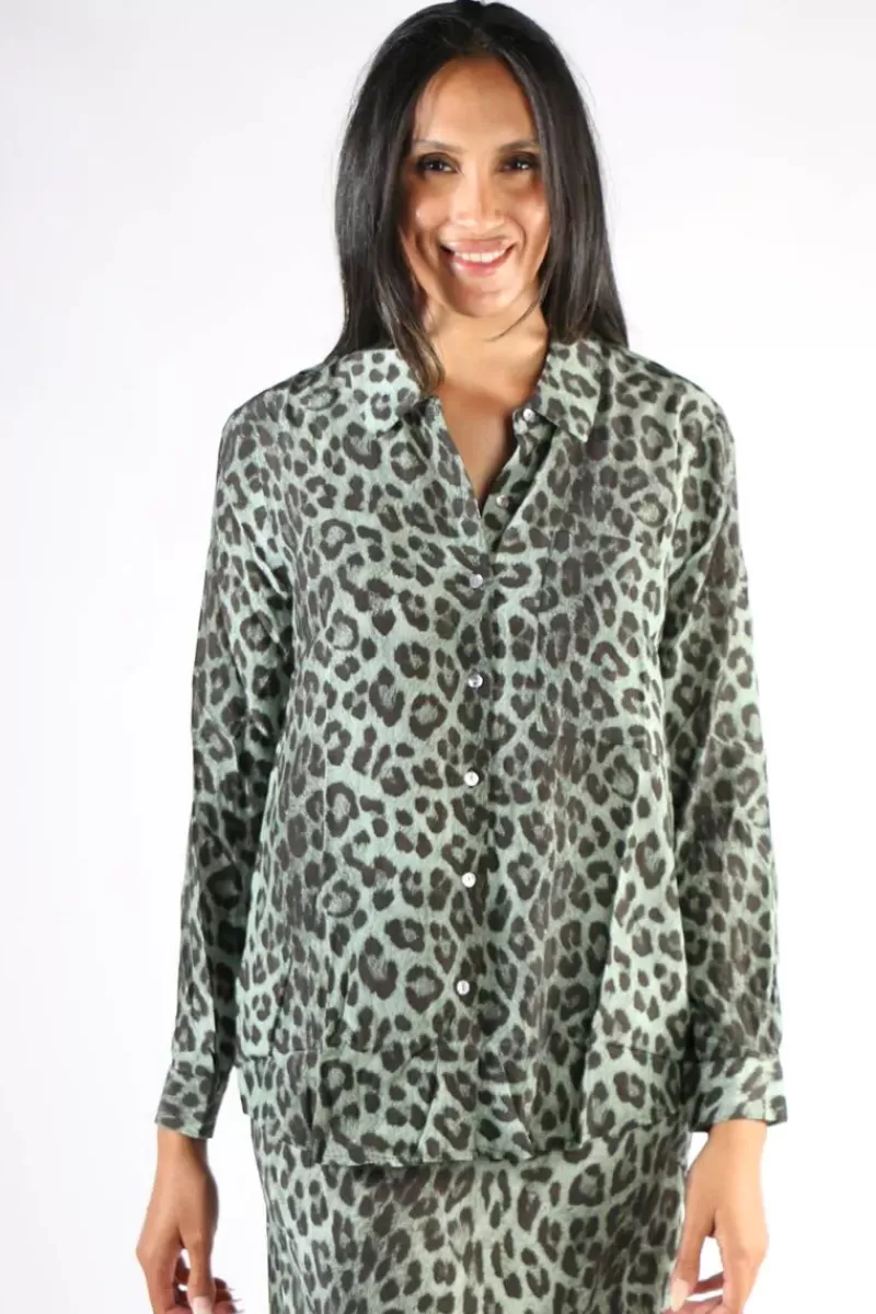 JUMP Animal Print Shirt In Green By