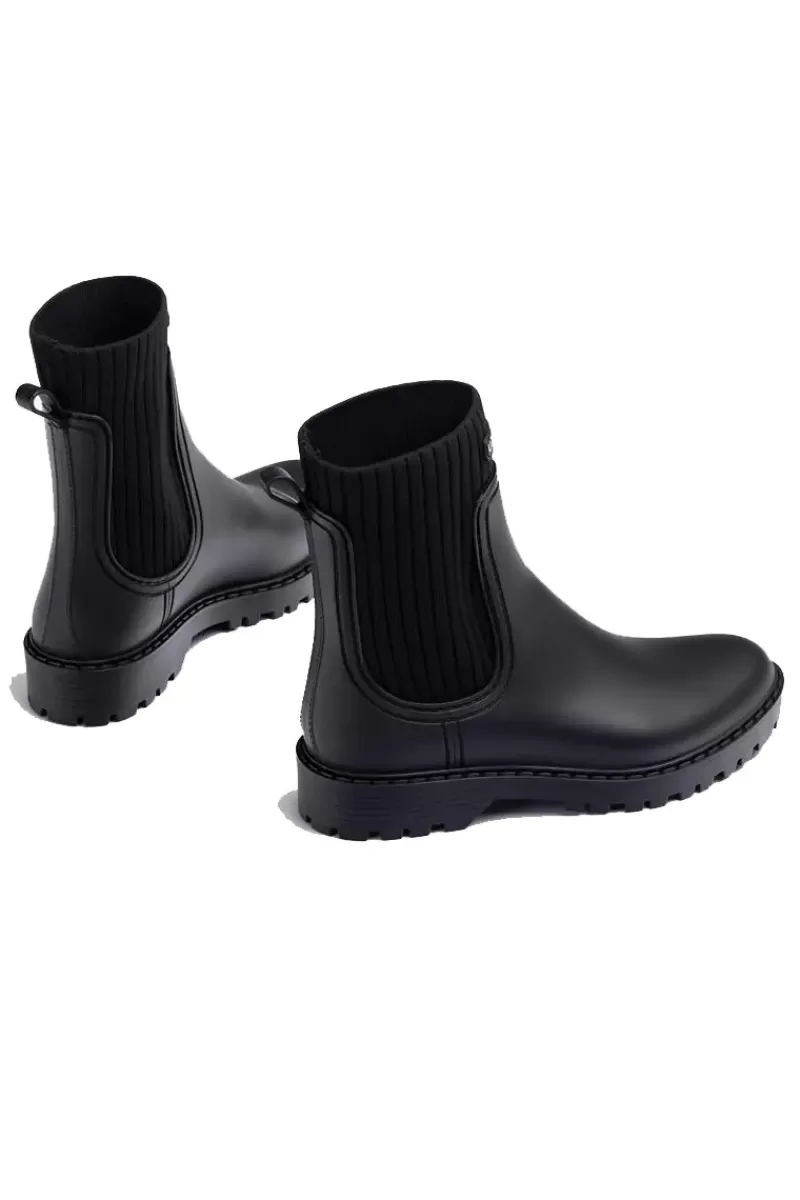 UNISA Aynar Gumboot By In Black