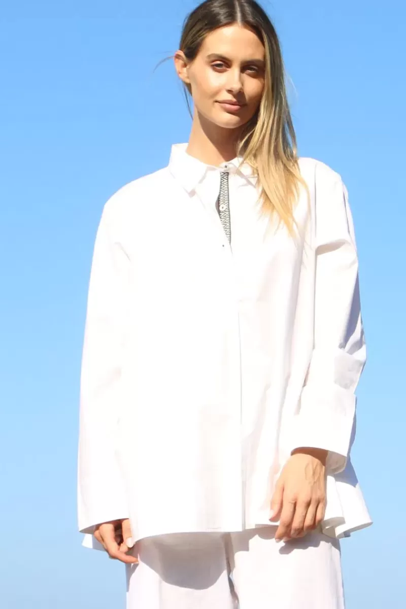 BAGRUU Mada Shirt In White