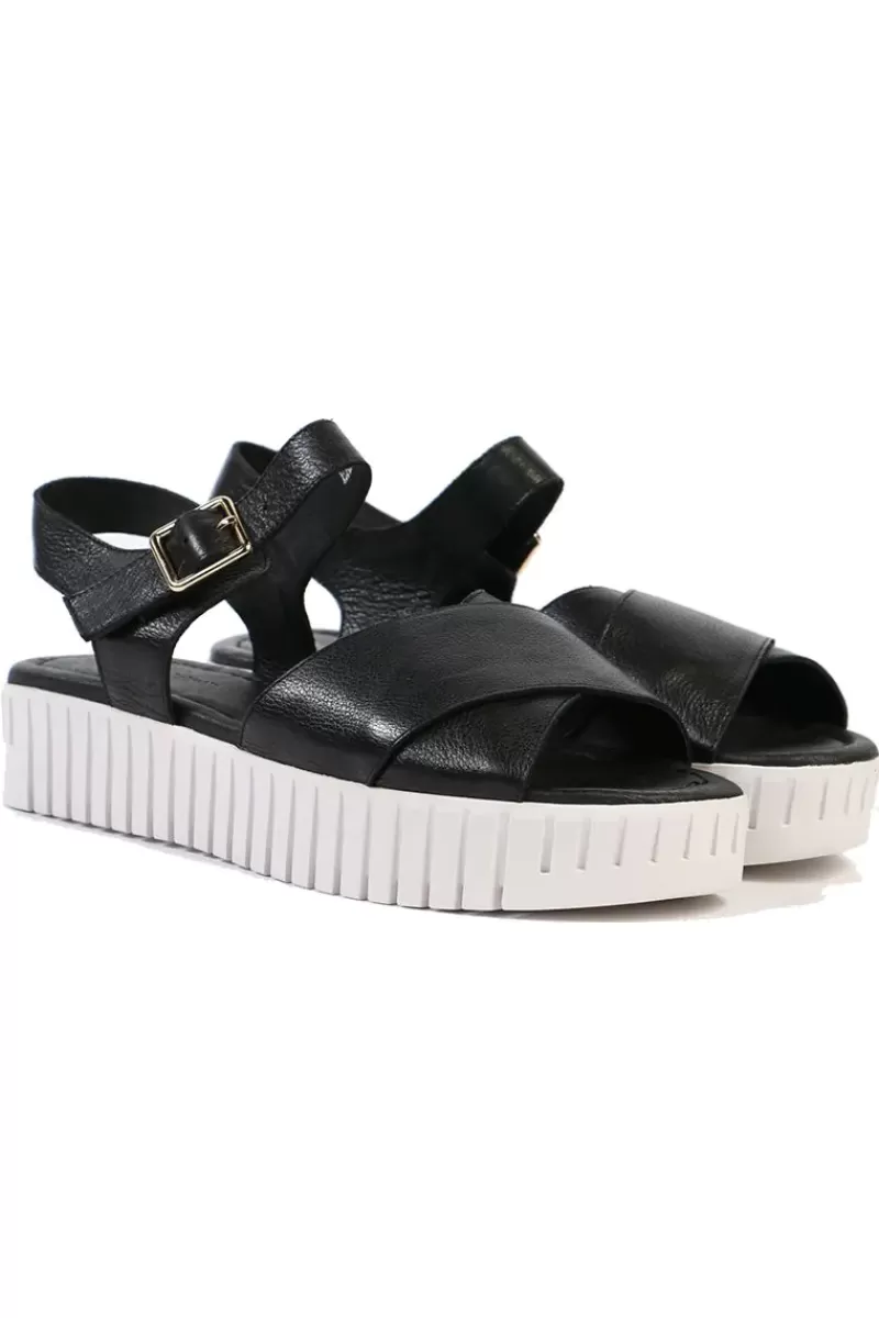 DJANGO & JULIETTE Eamon Sandal By In Black