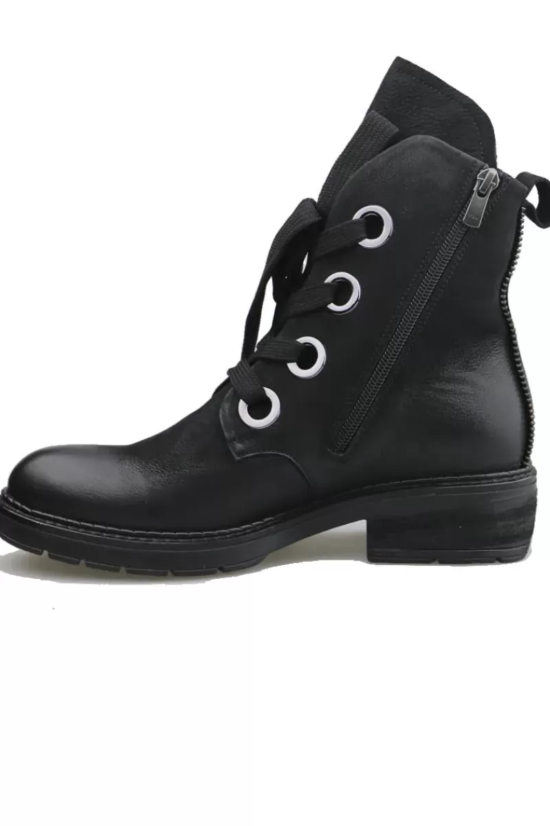 NEO Eyelet Boot By