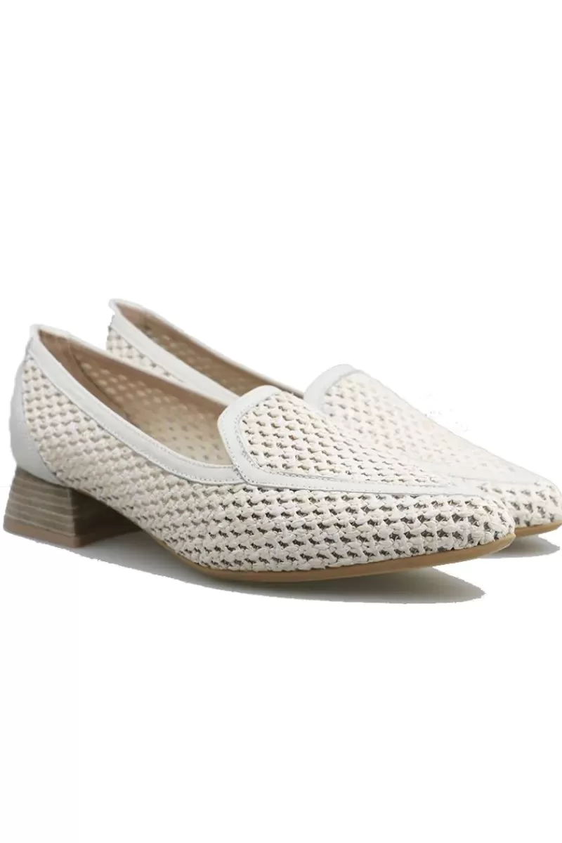 HISPANITAS Mocsian Adel Flat In Cream