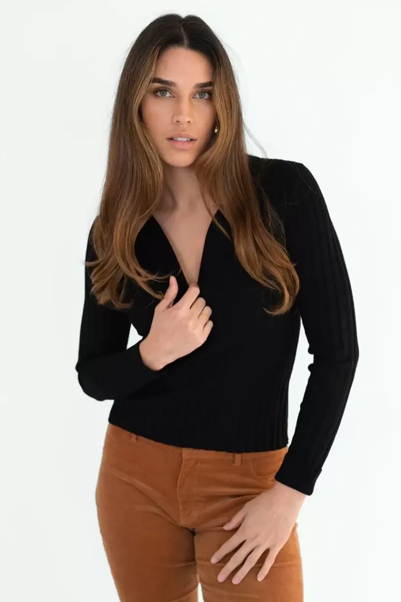 HUMIDITY LIFESTYLE Humidity Elise Top In Black