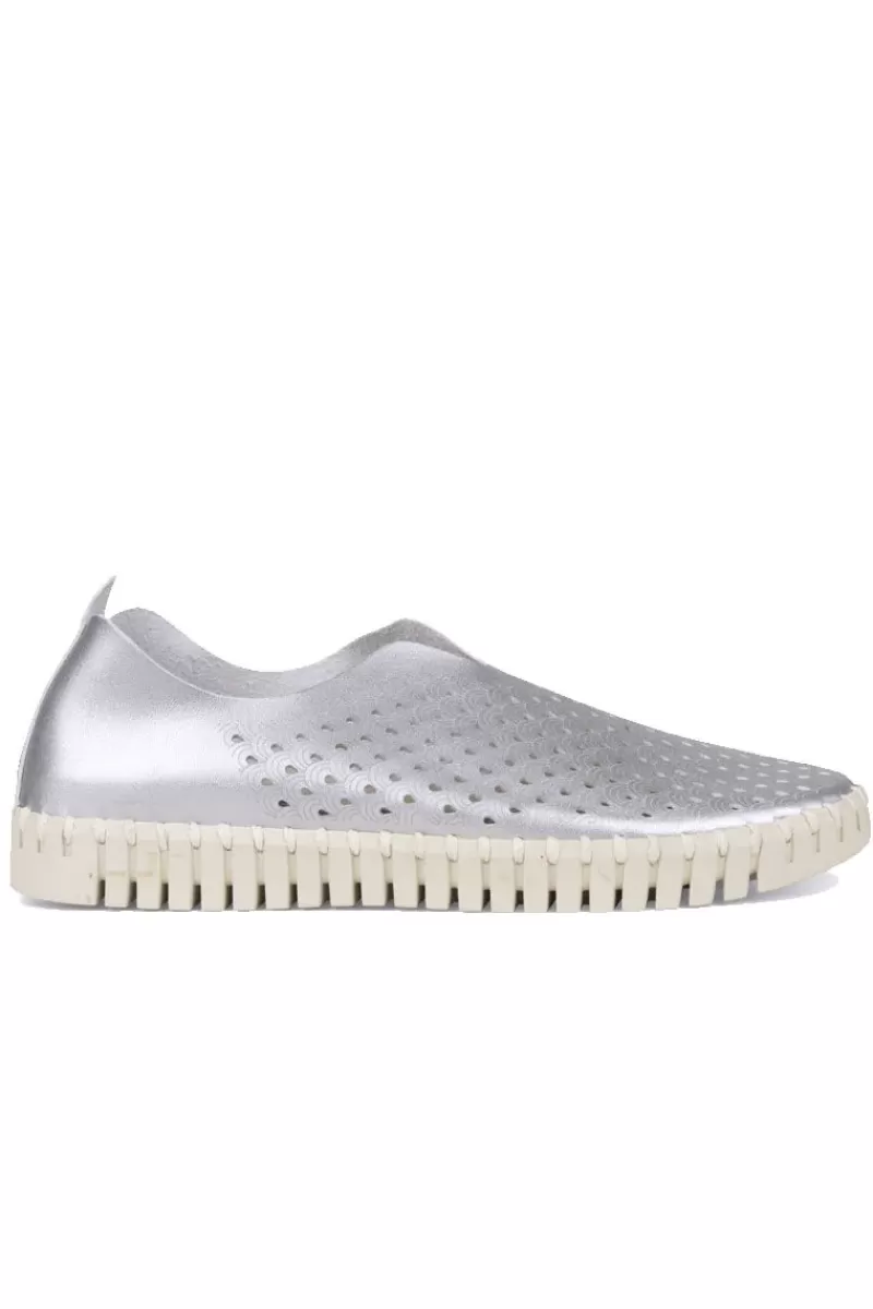 ILSE JACOBSEN Tulip Flat In Metallic Silver