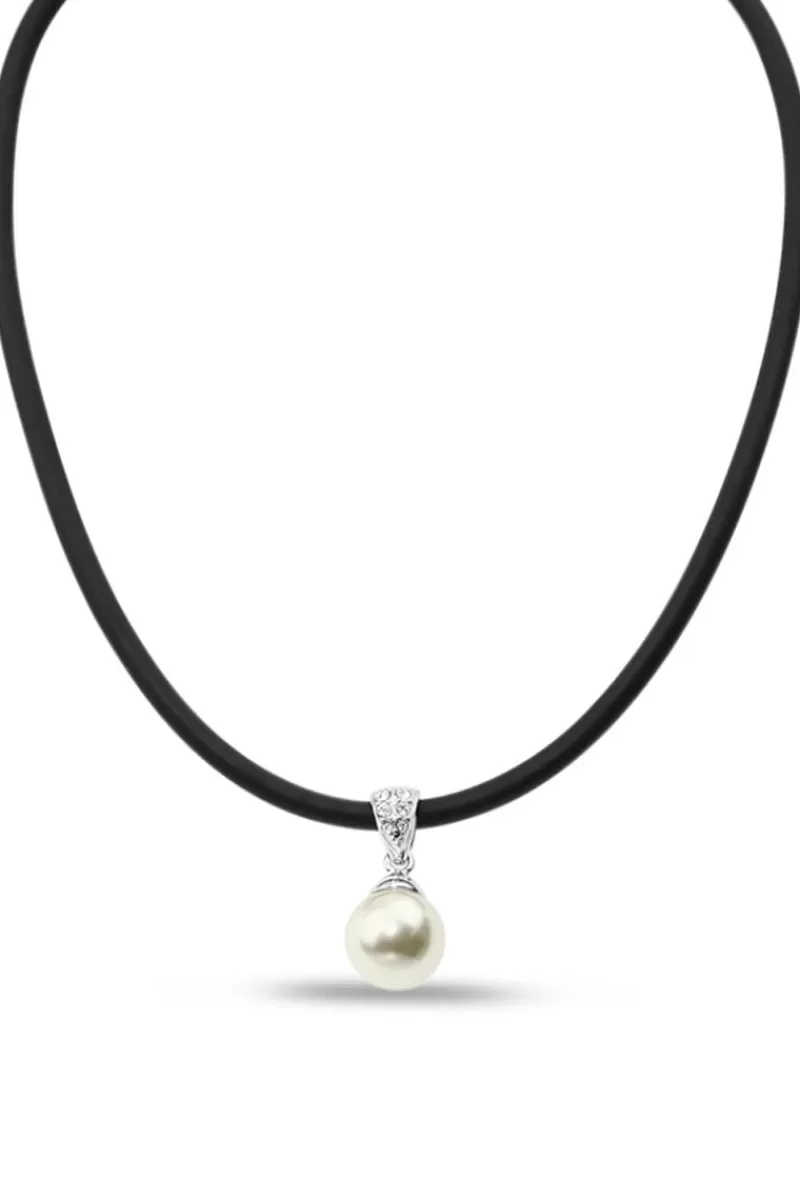 JANTAN Pearl Pendant Necklace In Cream