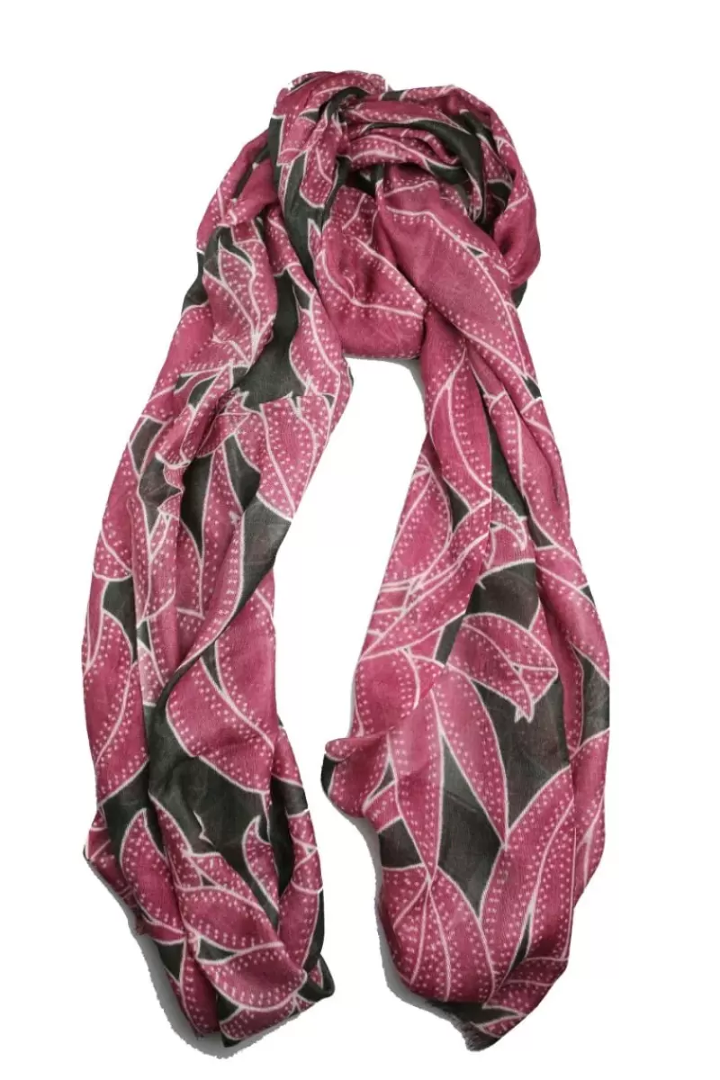 NAMASKAR Leaf Designer Scarf By