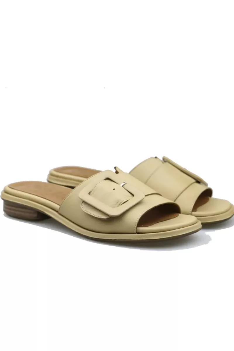 SALA Lisbet Sandal By In Taupe