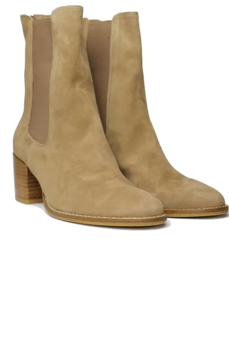 DJANGO & JULIETTE Mycah Boot By In Taupe