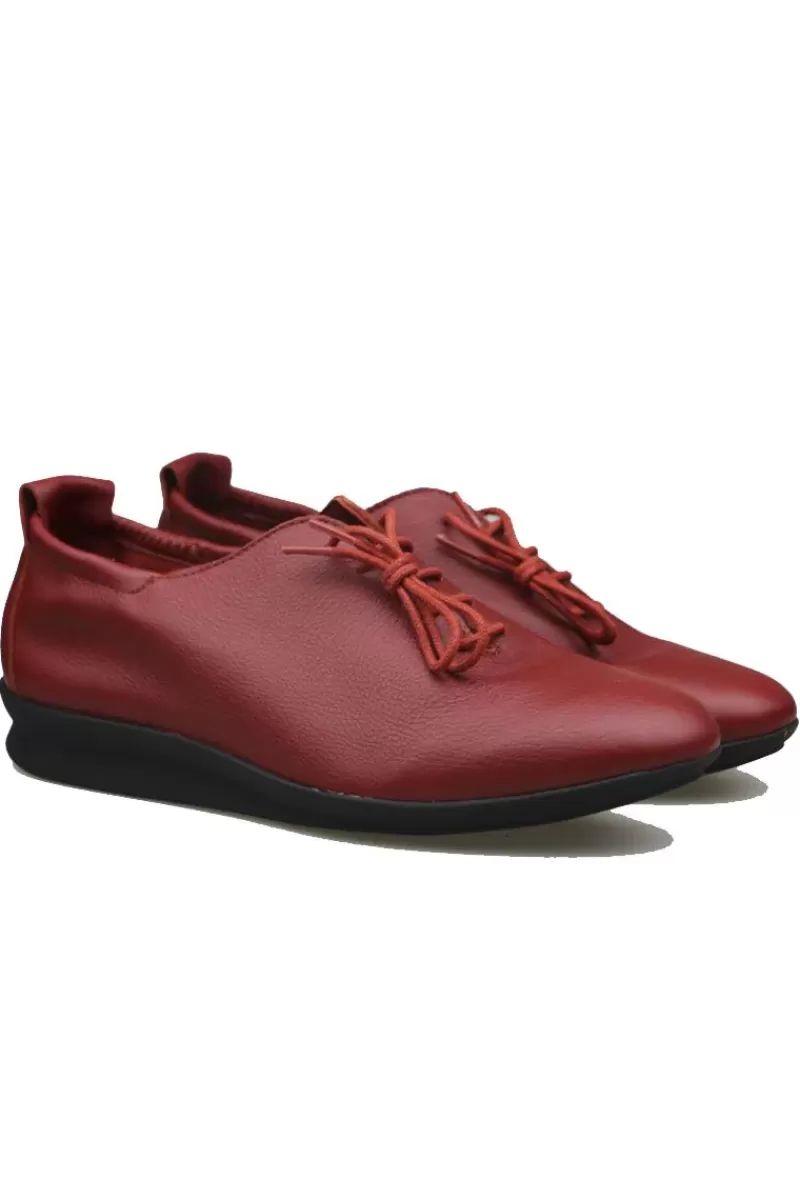 ARCHE Naskay Flat By In Red