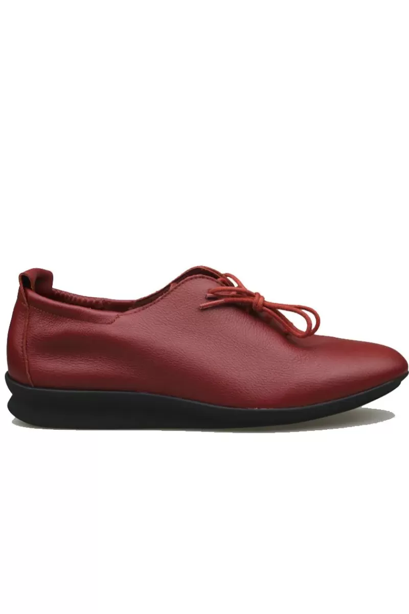 ARCHE Naskay Flat By In Red