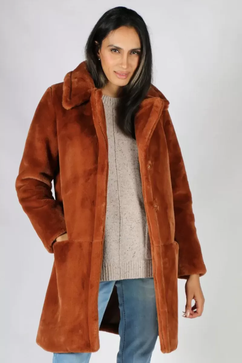 PAZ TORRAS Classic Faux Fur Coat In Tan