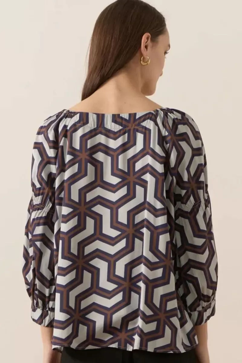 POL Kendal Geometric Top In Print