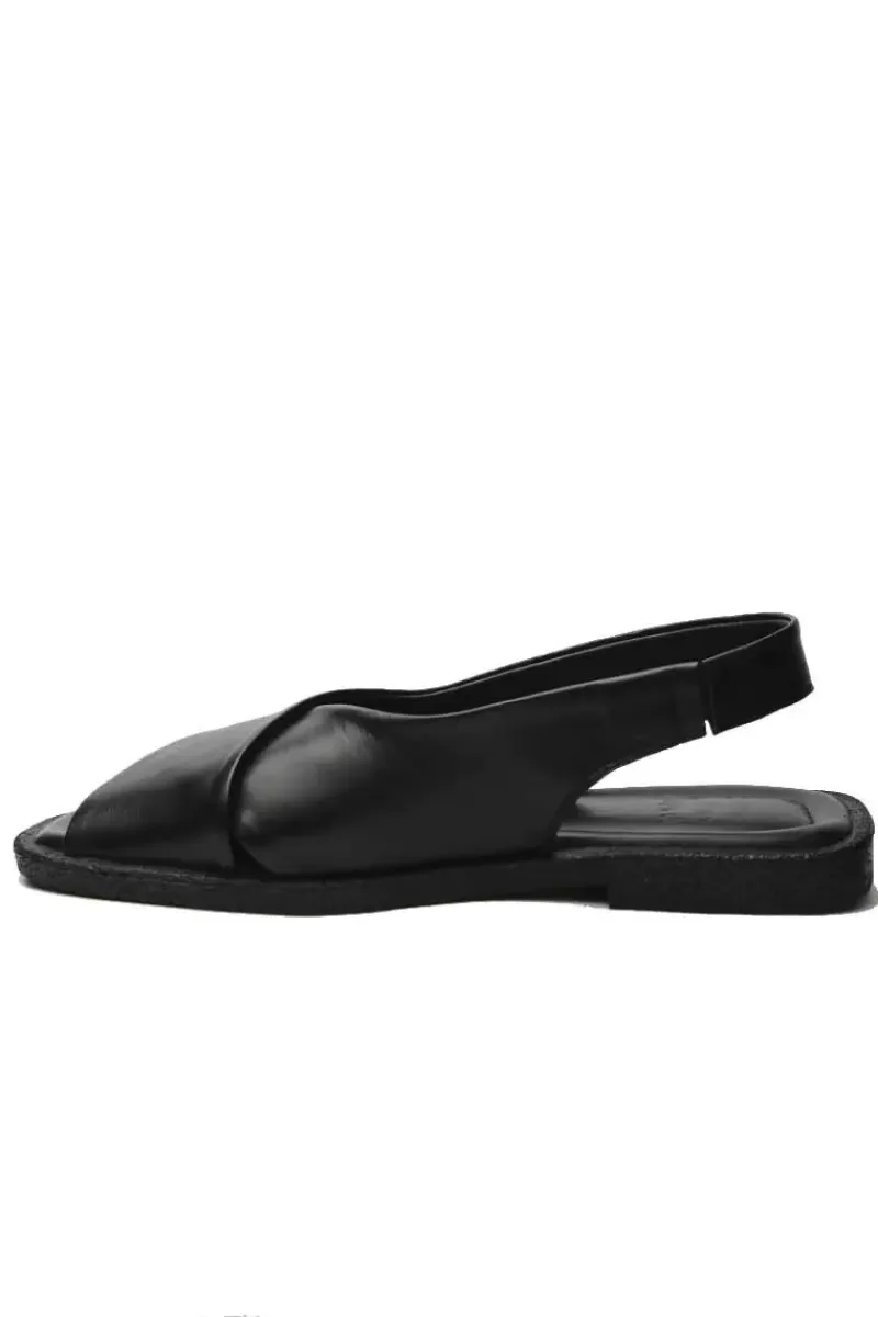 SEMPRE DI Crossover Sandal In Black