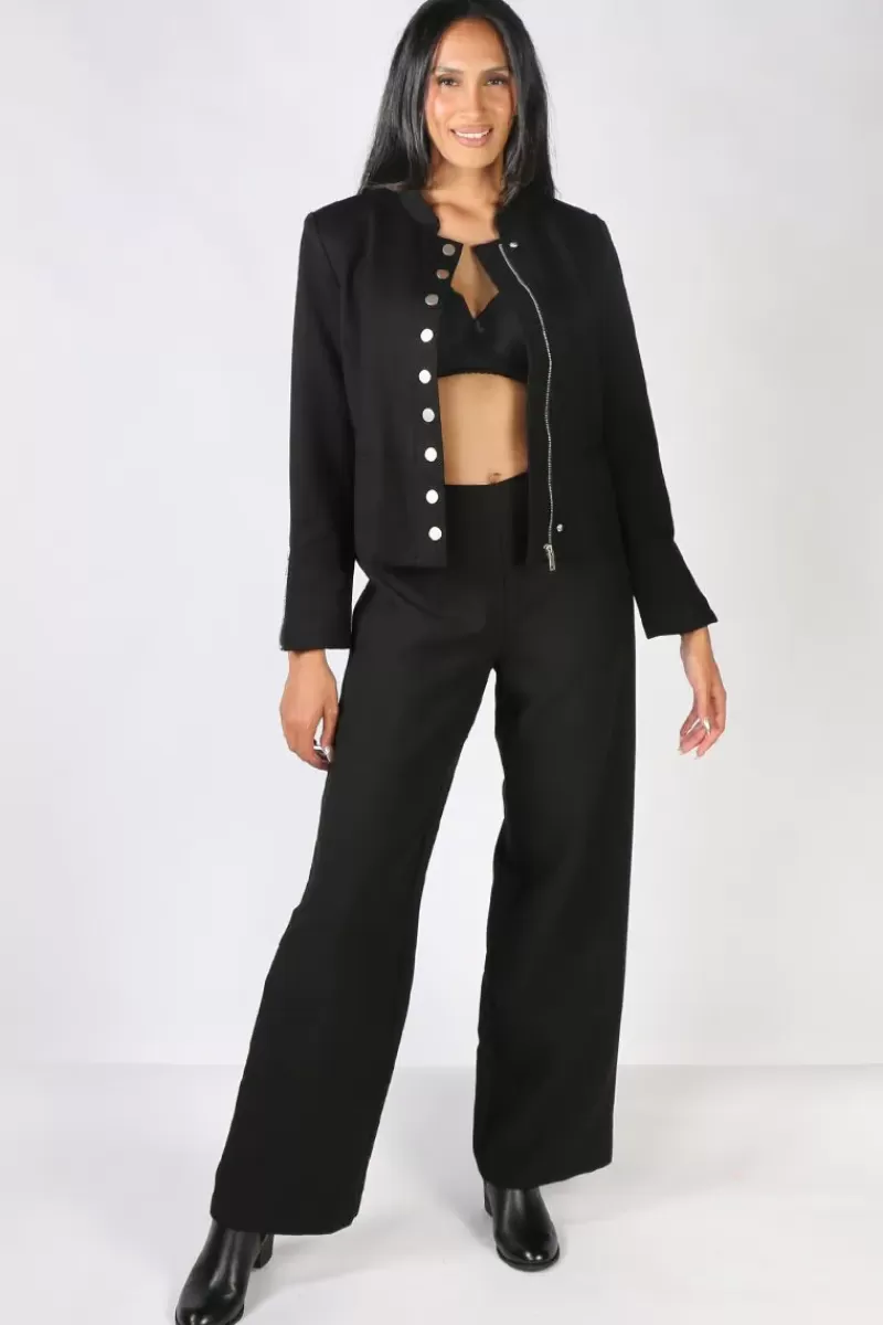 VASSALLI Cropped Stud Jacket In Black