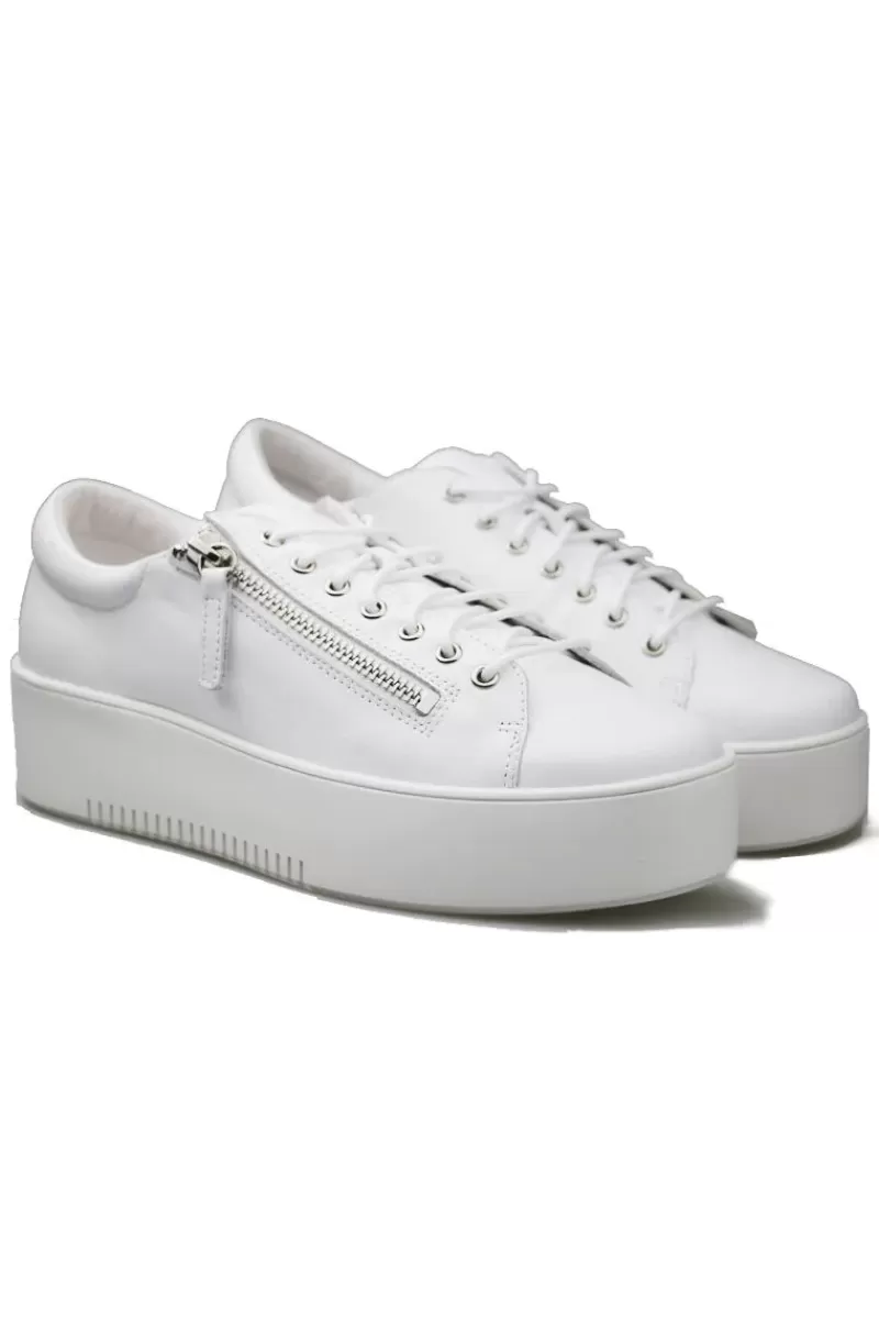 DJANGO & JULIETTE Wolfie Sneaker By In White / Silver